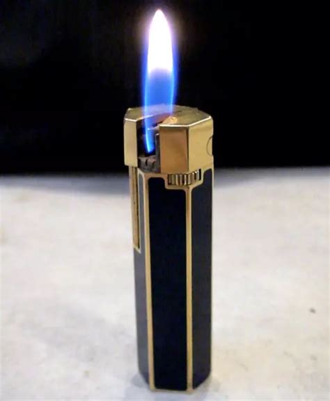 Lighter ancien * Céline Paris Laque * Vintage Gas Lighter  